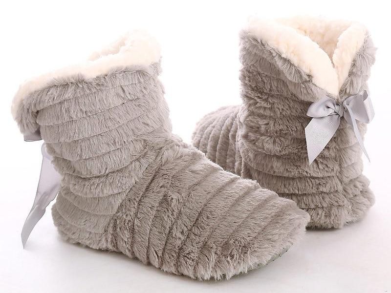 Embrace Cozy Elegance: Butterfly-Knot Furry House Slippers